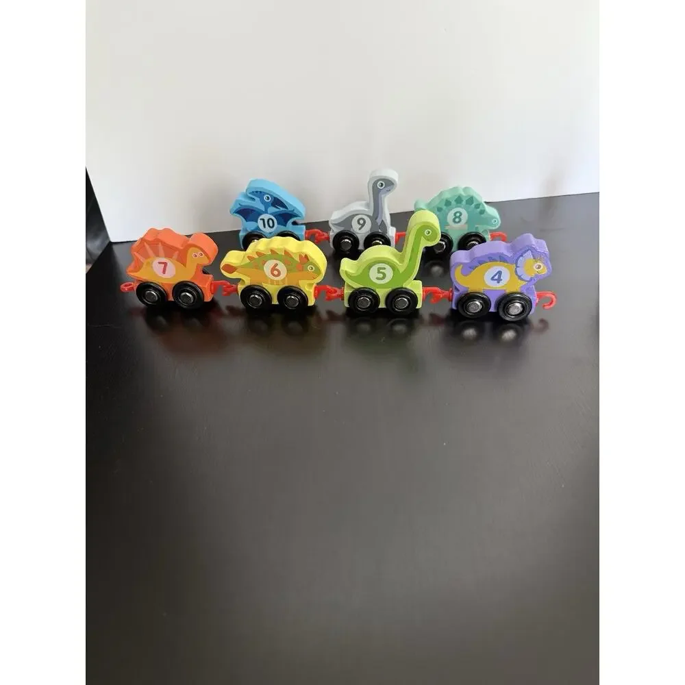 Wooden Dinosaur Number Train 0-10 Complete 11 Pc Hook Together Learning Toy